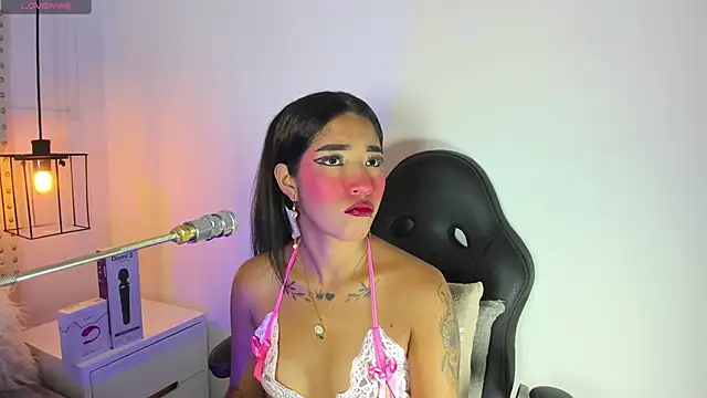 Snapshot of baby_naughty1_ chatting on January 7, 2025, 1:24 pm baby naughty1 online show from January 7, 2025, 1:24 pm