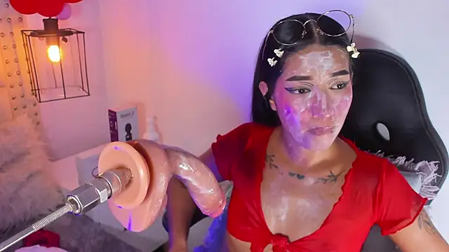 Snapshot of baby_naughty1_ chatting on February 25, 2025, 5:04 pm baby naughty1 online show from February 25, 2025, 5:04 pm