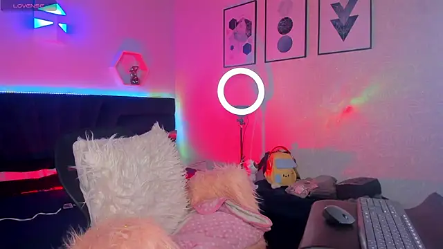 Snapshot of _gia_rose chatting on September 18, 2025, 9:28 pm gia rose online show from September 18, 2025, 9:28 pm