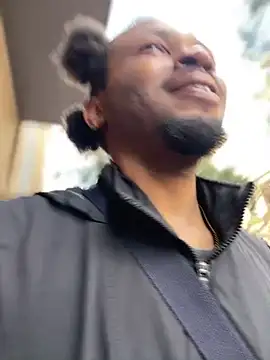 MobyDxck online show from December 28, 2024, 5:35 pm