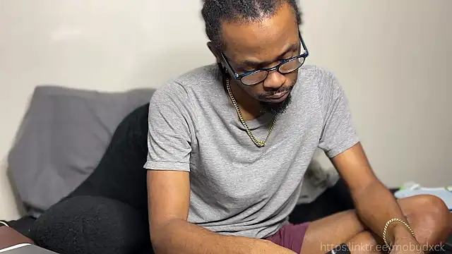 MobyDxck online show from February 24, 2026, 6:33 am