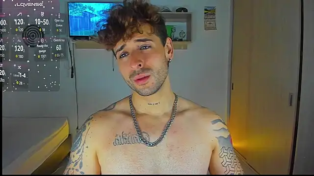 Snapshot of Ares_blue chatting on February 11, 2026, 1:38 pm Ares blue online show from February 11, 2026, 1:38 pm