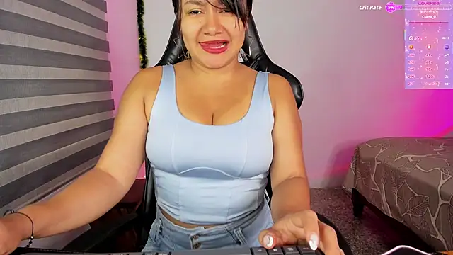 hollymollyxoxo online show from April 16, 2026, 3:46 pm