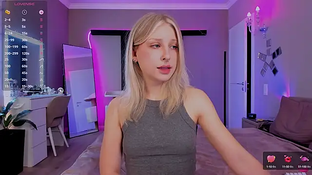 lilyvibe online show from January 27, 2025, 1:41 pm