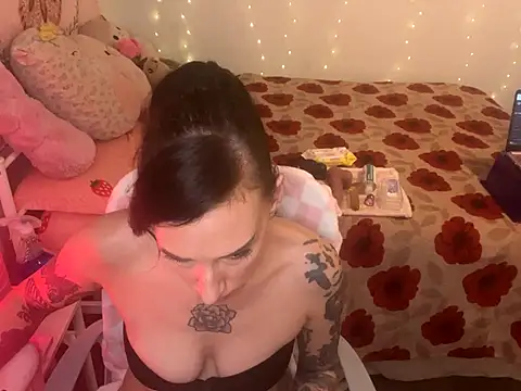 averietheangel online show from September 25, 2025, 9:51 pm