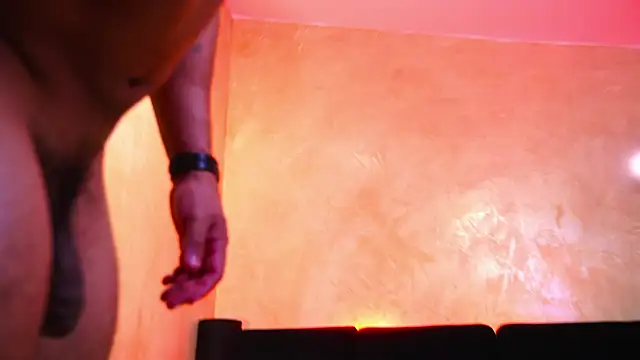 MassimoWalton2 online show from March 16, 2026, 5:44 am