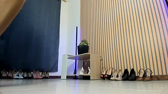 Snapshot of Sali_g chatting on March 15, 2025, 11:28 pm Sali g online show from March 15, 2025, 11:28 pm