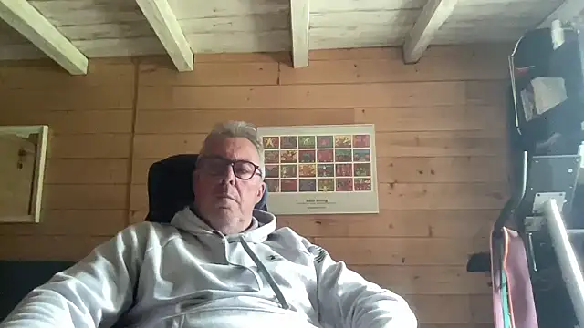 lelohop online show from May 19, 2026, 11:49 am