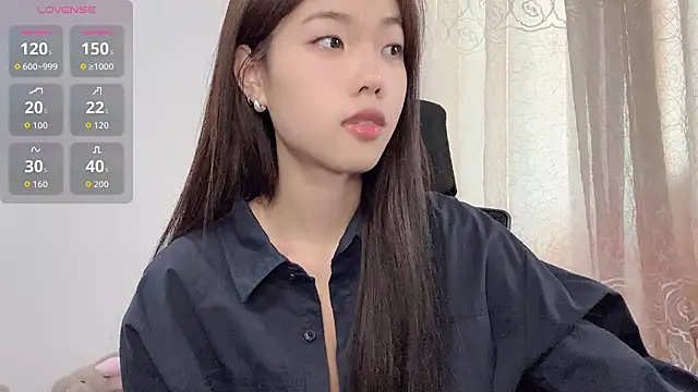 Lvy--v online show from September 16, 2025, 12:33 am