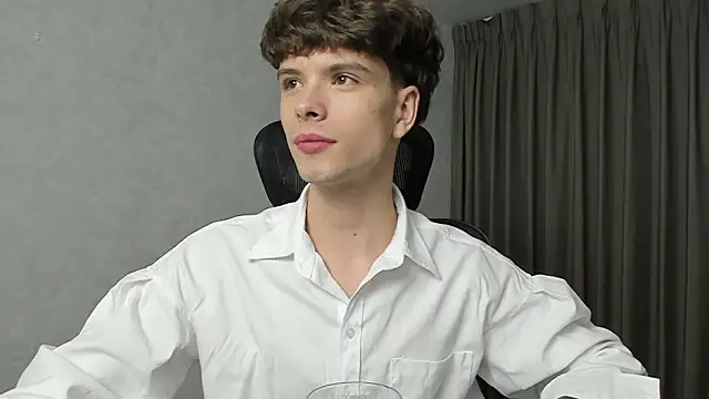 calvin love you online show from March 6, 2026, 5:09 pm