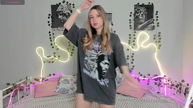 Snapshot of Melissa_babs chatting on February 13, 2025, 3:29 am Melissa babs online show from February 13, 2025, 3:29 am