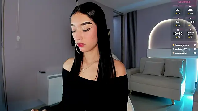 Snapshot of millieskinny_ chatting on October 24, 2025, 11:50 am millieskinny  online show from October 24, 2025, 11:50 am