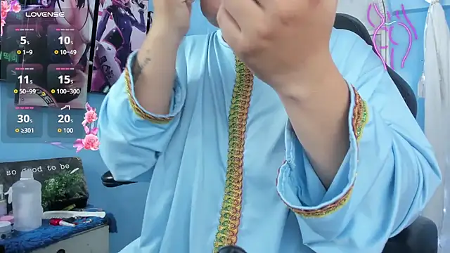 Snapshot of Falak-Yasin chatting on March 20, 2026, 11:48 am Falak-Yasin online show from March 20, 2026, 11:48 am