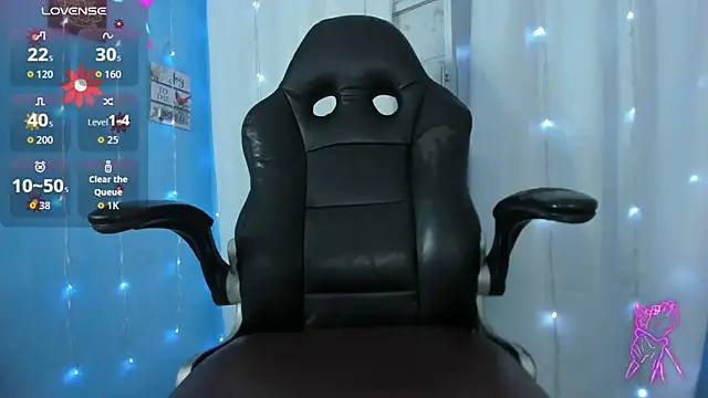 Snapshot of Falak-Yasin chatting on April 10, 2026, 11:59 am Falak-Yasin online show from April 10, 2026, 11:59 am