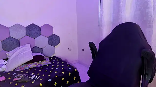 Horny tgn online show from February 9, 2026, 5:28 pm