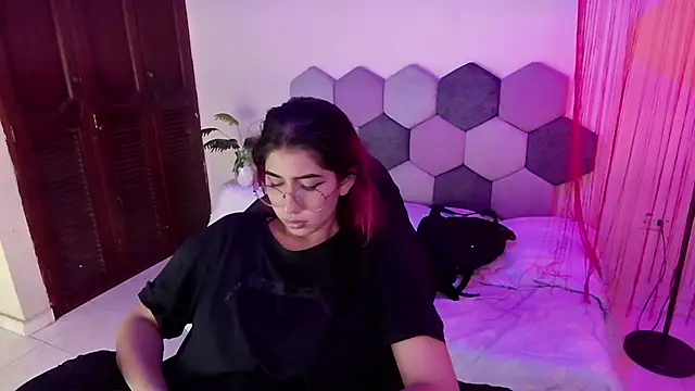 Horny tgn online show from March 14, 2026, 6:24 pm