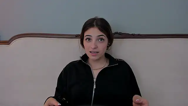 Snapshot of sofiarouge chatting on December 24, 2024, 10:11 am sofiarouge online show from December 24, 2024, 10:11 am