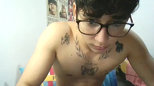 Snapshot of Dillom420 chatting on March 21, 2025, 5:32 am Dillom420 online show from March 21, 2025, 5:32 am