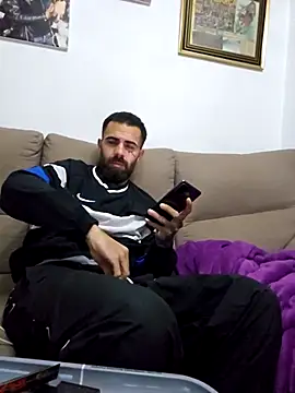 charlye inkkkk online show from December 3, 2025, 7:23 pm