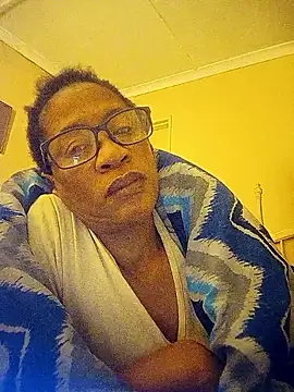 bustybillies online show from April 16, 2026, 2:56 am