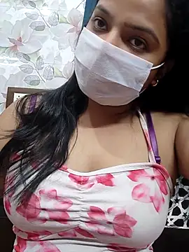 Myloveurvi online show from April 27, 2026, 10:24 am