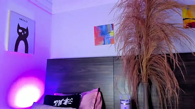 Martina Miiller online show from March 1, 2025, 12:56 pm