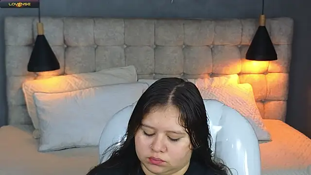 Laia and Aloby online show from November 20, 2025, 10:09 pm