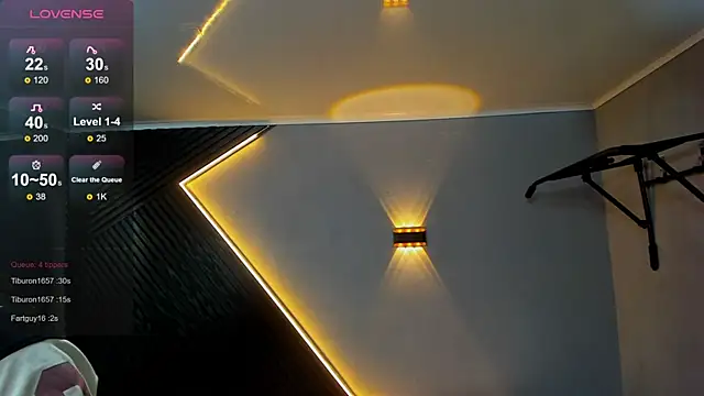 Laia and Aloby online show from April 1, 2026, 10:07 pm