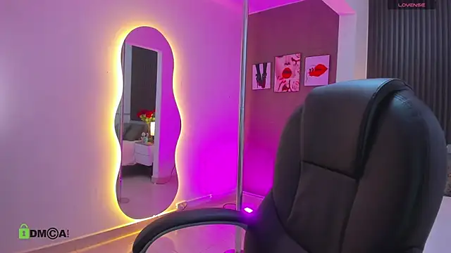 natasha  jackson online show from April 10, 2026, 12:10 pm