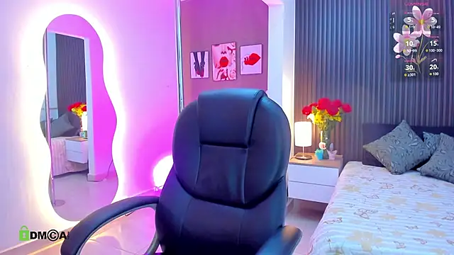 natasha  jackson online show from April 14, 2026, 12:44 pm