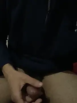 Snapshot of Young_arabe chatting on February 10, 2025, 12:30 am Young arabe online show from February 10, 2025, 12:30 am