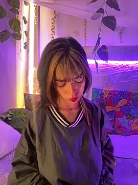 Kitty arts online show from February 2, 2025, 2:06 am