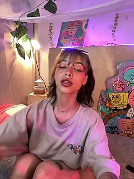 Kitty arts online show from February 22, 2025, 6:52 pm