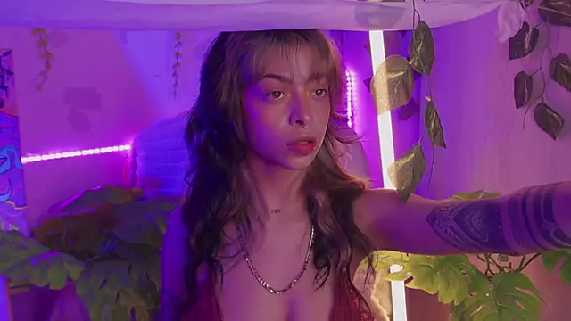 Snapshot of Kitty_arts chatting on February 28, 2025, 6:09 pm Kitty arts online show from February 28, 2025, 6:09 pm