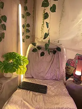 Snapshot of Kitty_arts chatting on March 2, 2025, 5:36 pm Kitty arts online show from March 2, 2025, 5:36 pm