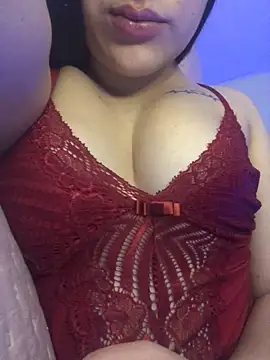 Snapshot of La_Milli chatting on September 26, 2025, 12:09 pm La Milli online show from September 26, 2025, 12:09 pm