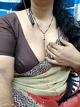 Snapshot of bhuvana555 chatting on February 24, 2025, 4:16 am bhuvana555 online show from February 24, 2025, 4:16 am