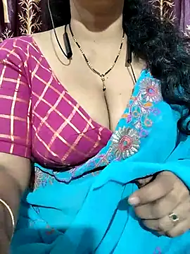 Snapshot of bhuvana555 chatting on February 25, 2025, 9:13 pm bhuvana555 online show from February 25, 2025, 9:13 pm