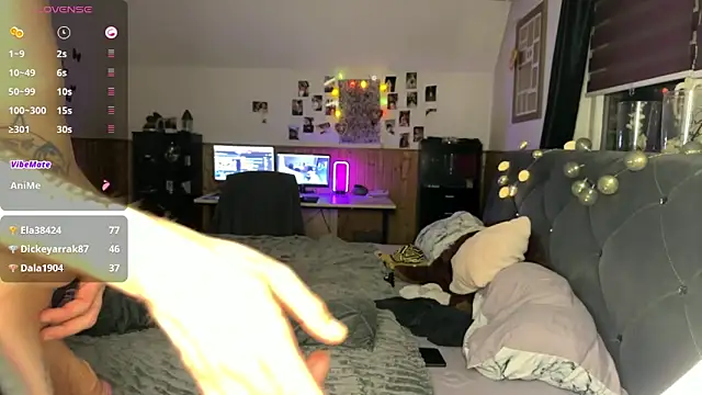 Snapshot of elina_may chatting on February 19, 2025, 5:38 pm elina may online show from February 19, 2025, 5:38 pm