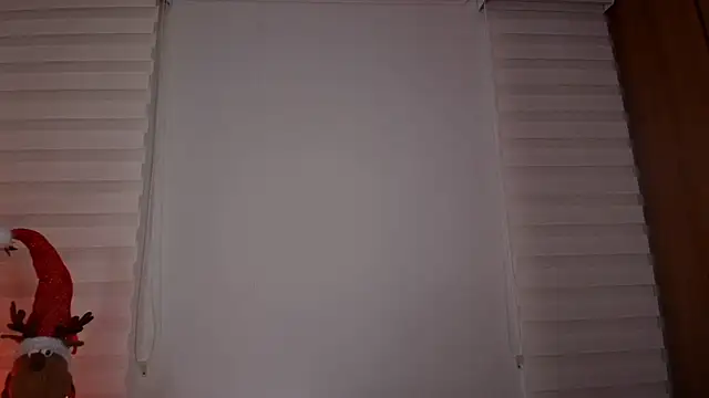 venusleroy  online show from December 21, 2024, 3:25 am