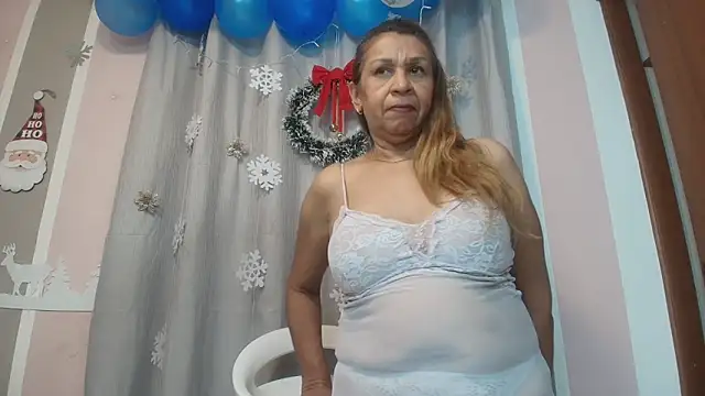 Snapshot of Lesbiandreams chatting on December 13, 2024, 8:47 pm Lesbiandreams online show from December 13, 2024, 8:47 pm