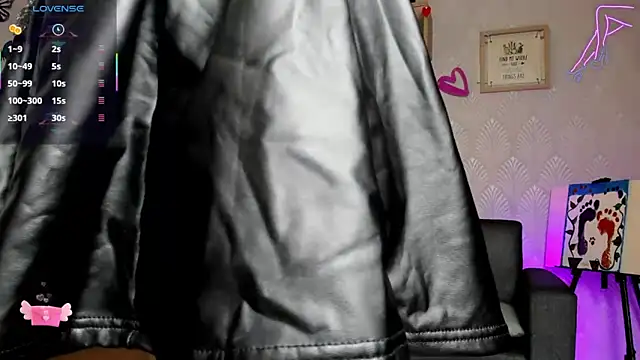 Alaia Love77 online show from February 26, 2026, 5:01 pm