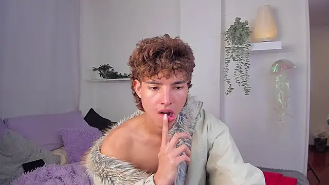 Snapshot of santy-kitty chatting on January 17, 2026, 1:10 am santy-kitty online show from January 17, 2026, 1:10 am