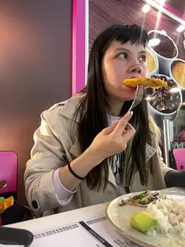 EemaHaruki online show from March 12, 2025, 5:28 pm