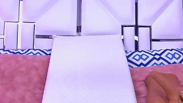 AlliciaKim online show from March 24, 2026, 11:48 am