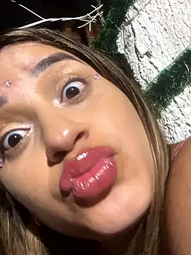 perlita05 online show from January 8, 2026, 2:36 am