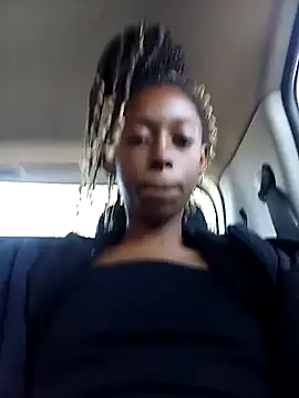 Snapshot of 02Boitybaby chatting on December 3, 2024, 8:05 am 02Boitybaby online show from December 3, 2024, 8:05 am