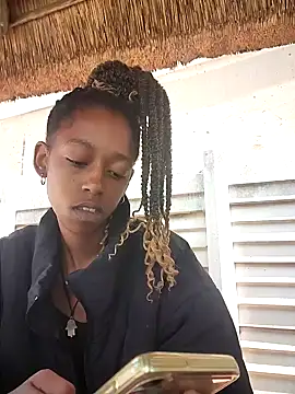 Snapshot of 02Boitybaby chatting on February 11, 2025, 12:27 pm 02Boitybaby online show from February 11, 2025, 12:27 pm