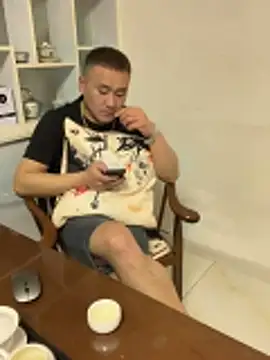 ShaoZian 1 online show from April 11, 2026, 4:11 pm