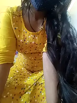Snapshot of CutePriya613 chatting on December 24, 2024, 9:50 am CutePriya613 online show from December 24, 2024, 9:50 am